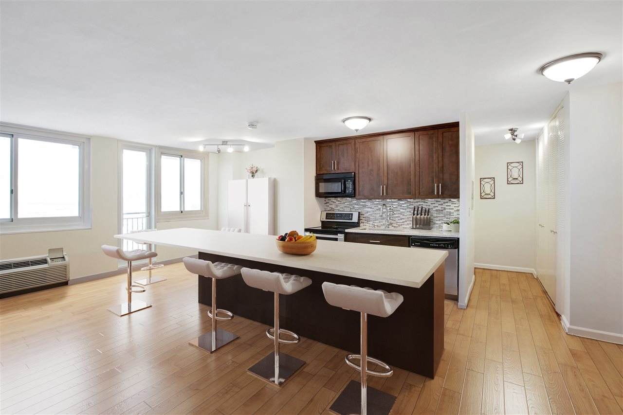 100 Manhattan Ave - Photo 1