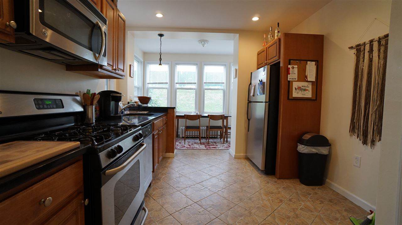 427 Gregory Ave - Photo 1