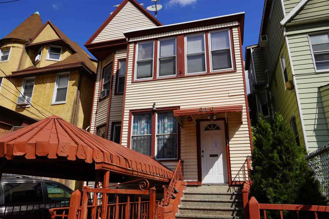 310 Academy St - Photo 1