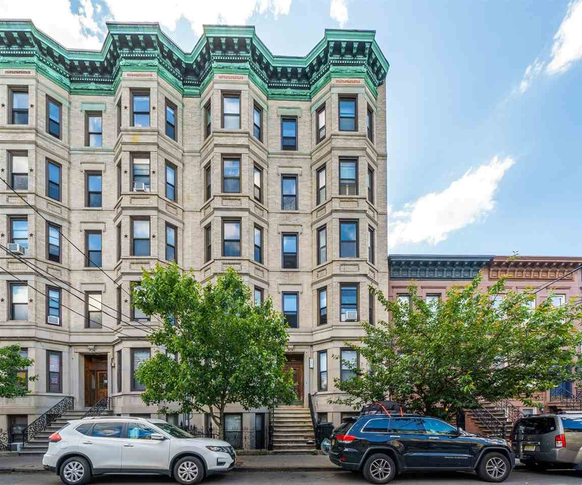 1114 Park Ave - Photo 1
