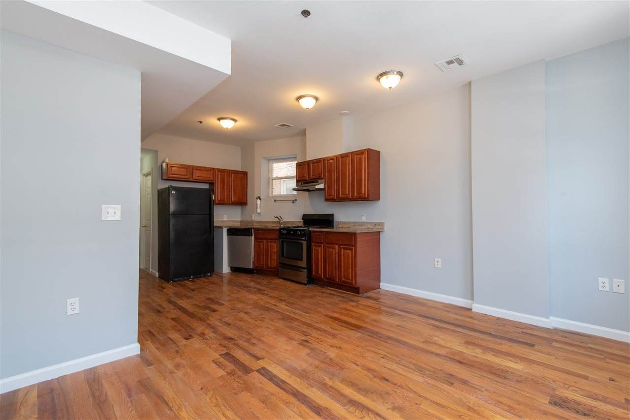 236 Van Horne St - Photo 1