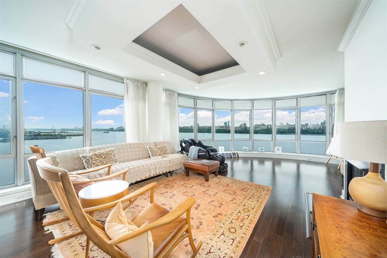 8100 River Rd - Photo 1