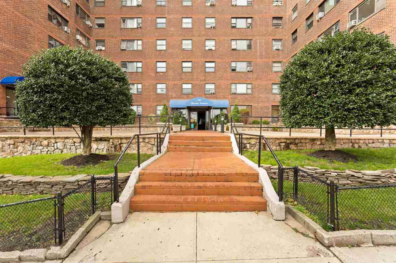 6515 Blvd East - Photo 1