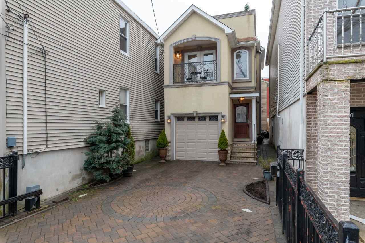 29 Poplar St - Photo 1