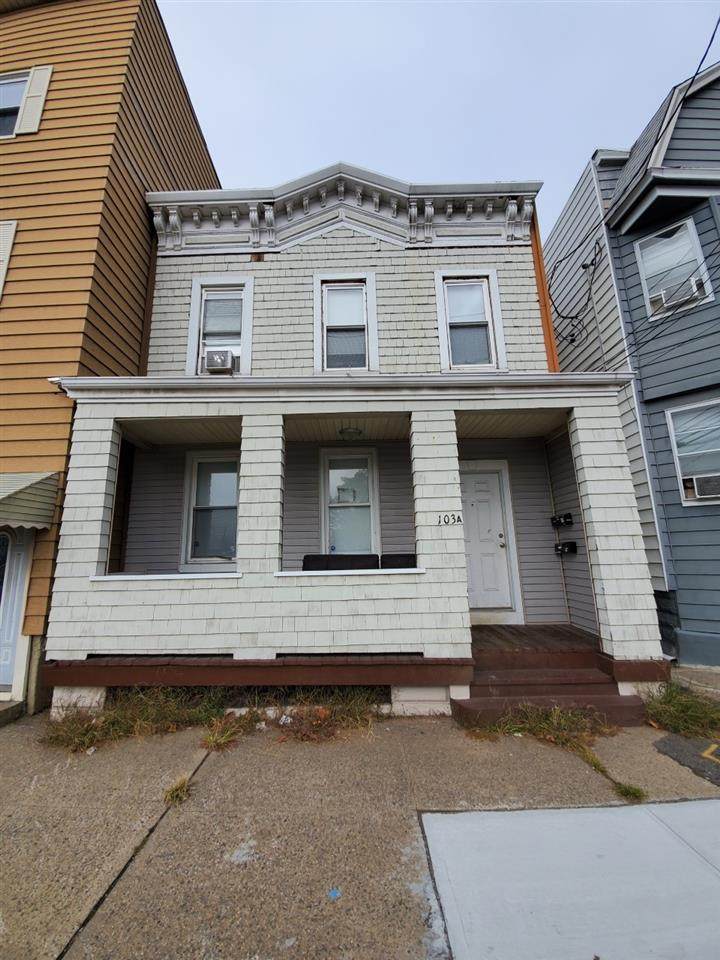 103 Avenue F - Photo 1
