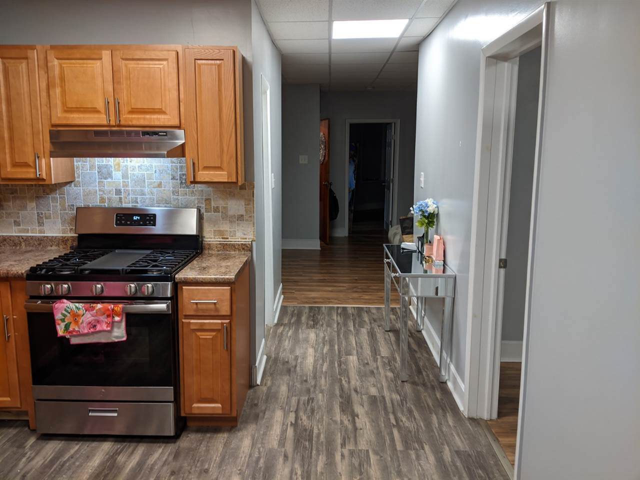124 West 20Th St - Photo 1