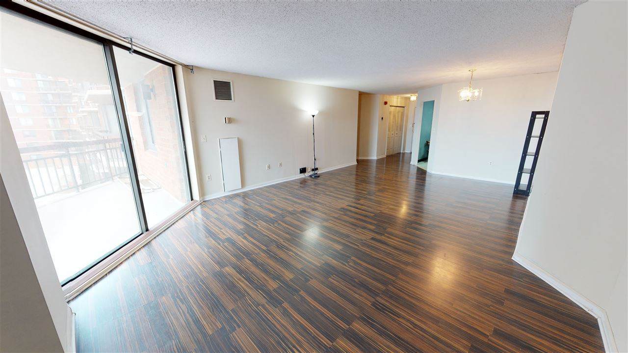 408 Harmon Cove Tower - Photo 1