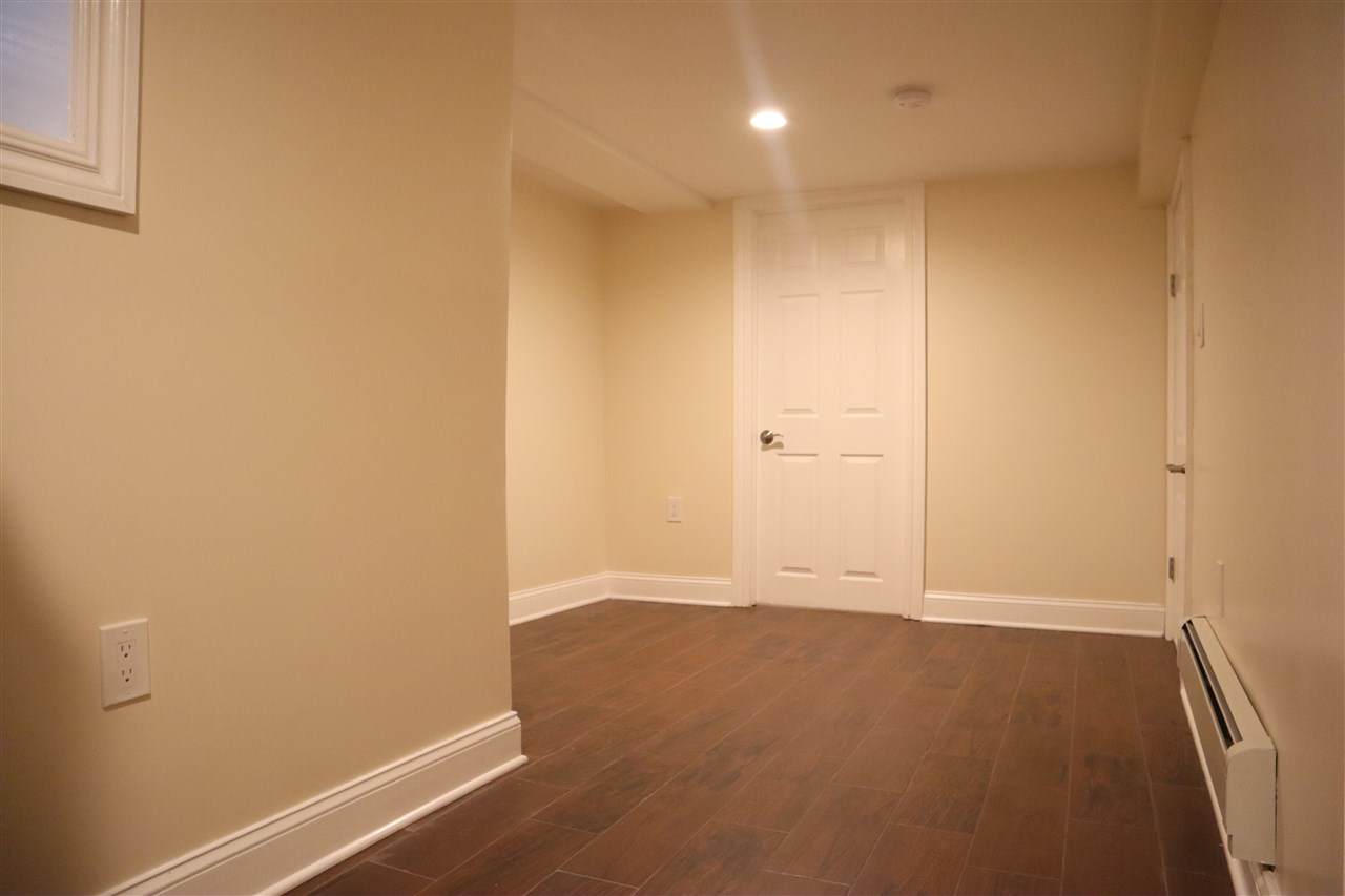 408 Woodlawn Ave - Photo 1
