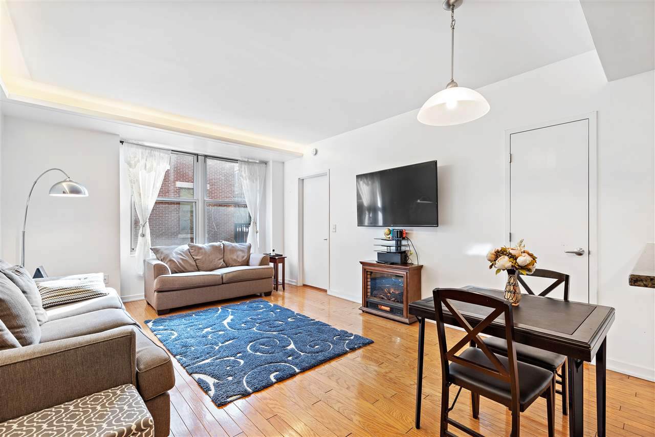149 Essex St - Photo 1