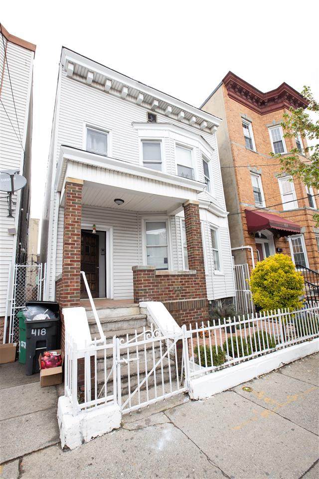 416 59TH ST - Photo 1
