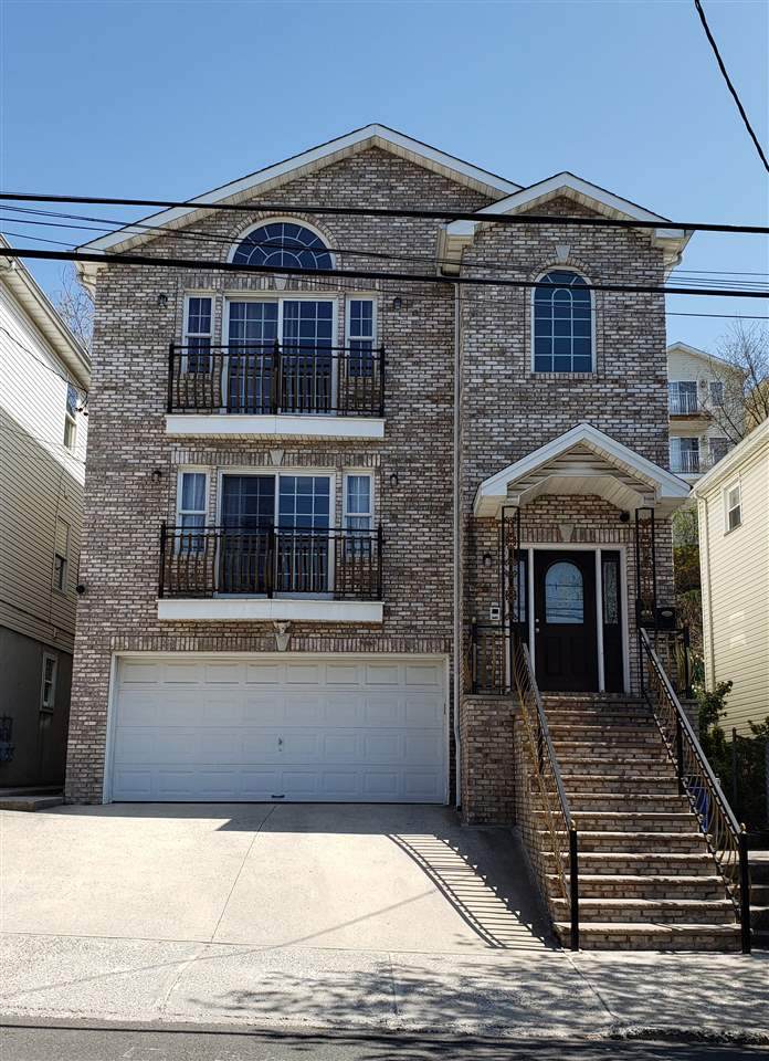 596 Liberty Ave - Photo 1