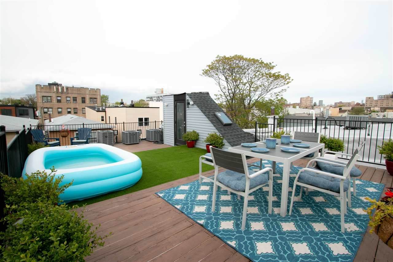 104 Hopkins Ave - Photo 1