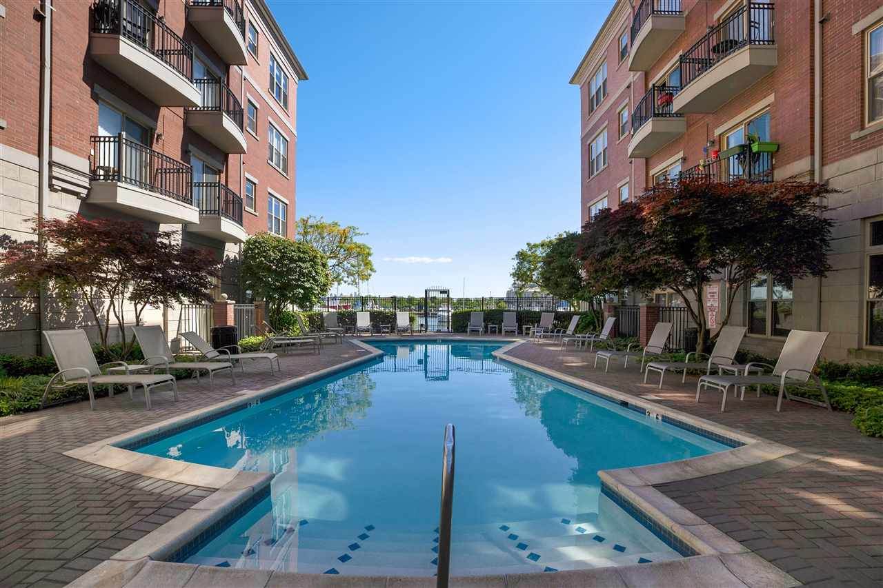 15 Warren St - Photo 1