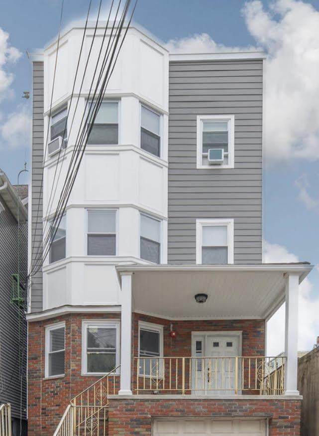 48 West 51St St - Photo 1