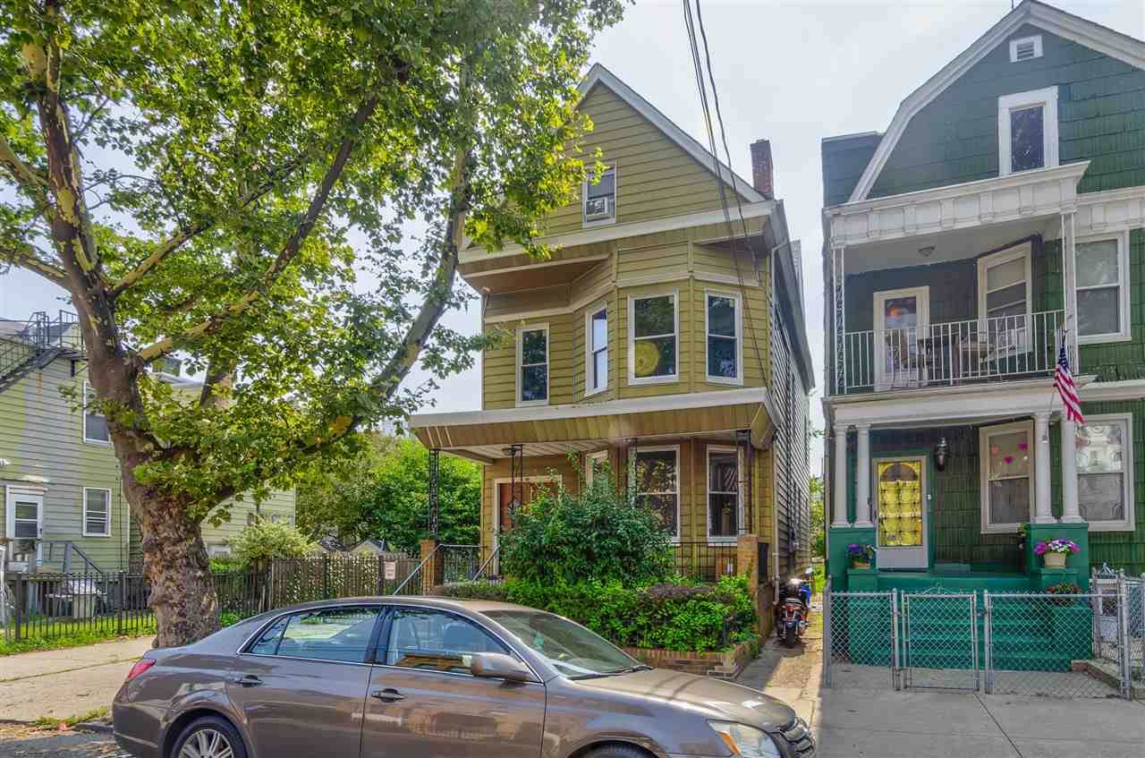 100 Clerk St - Photo 1