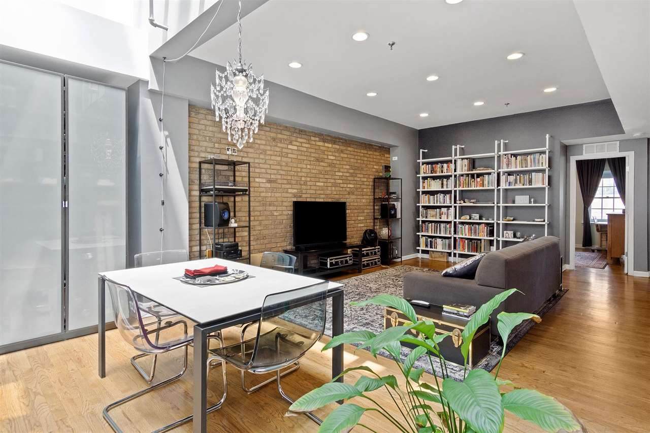 357 Varick St - Photo 1