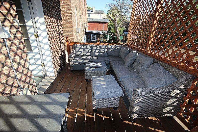 1209 8TH ST - Photo 1