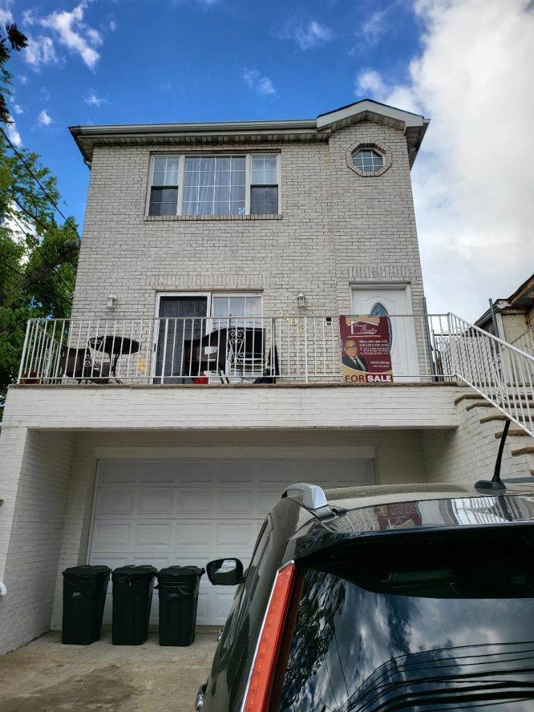 1406 86TH ST - Photo 1