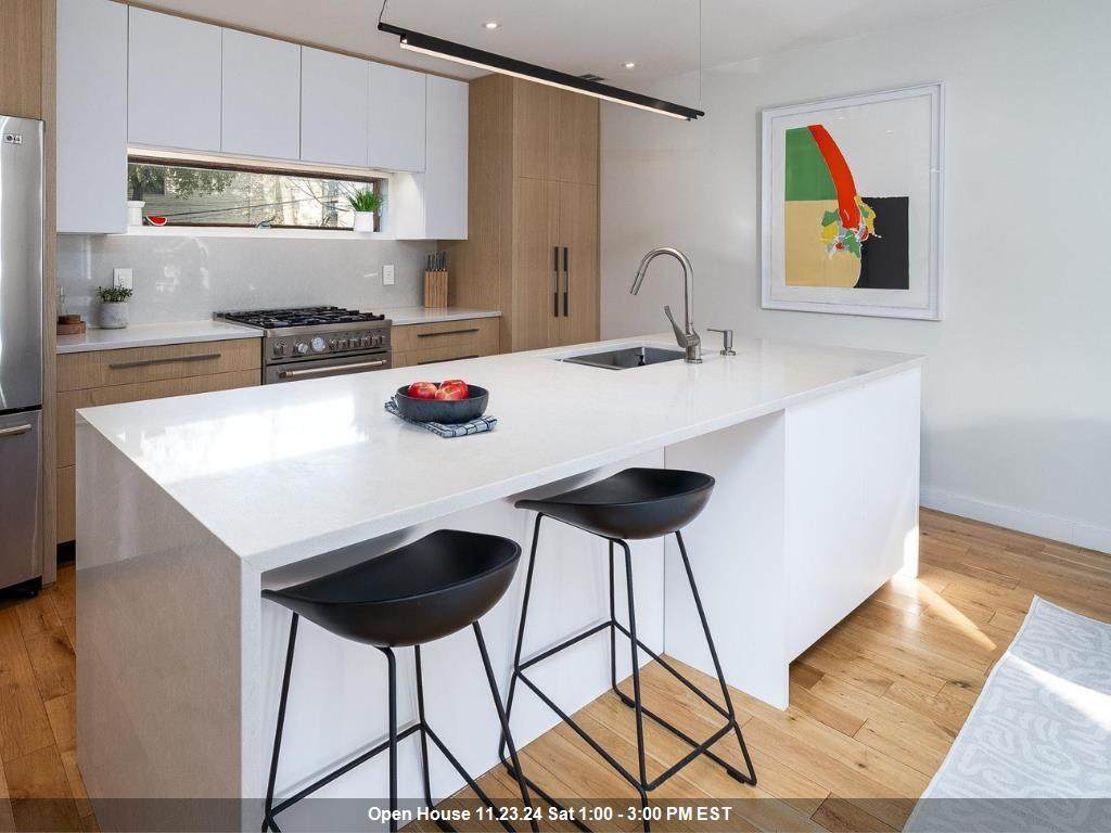 330 4TH ST - Photo 1