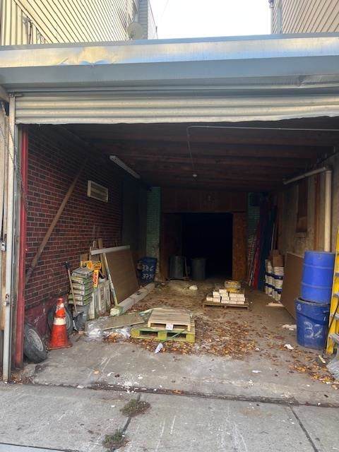 326 AKA 317 38TH ST - Photo 1