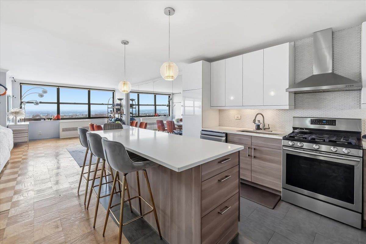 7000 Blvd East - Photo 1