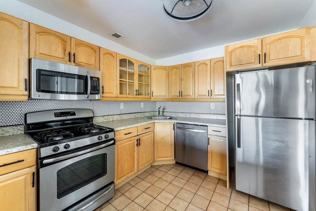 1150 River Rd - Photo 1