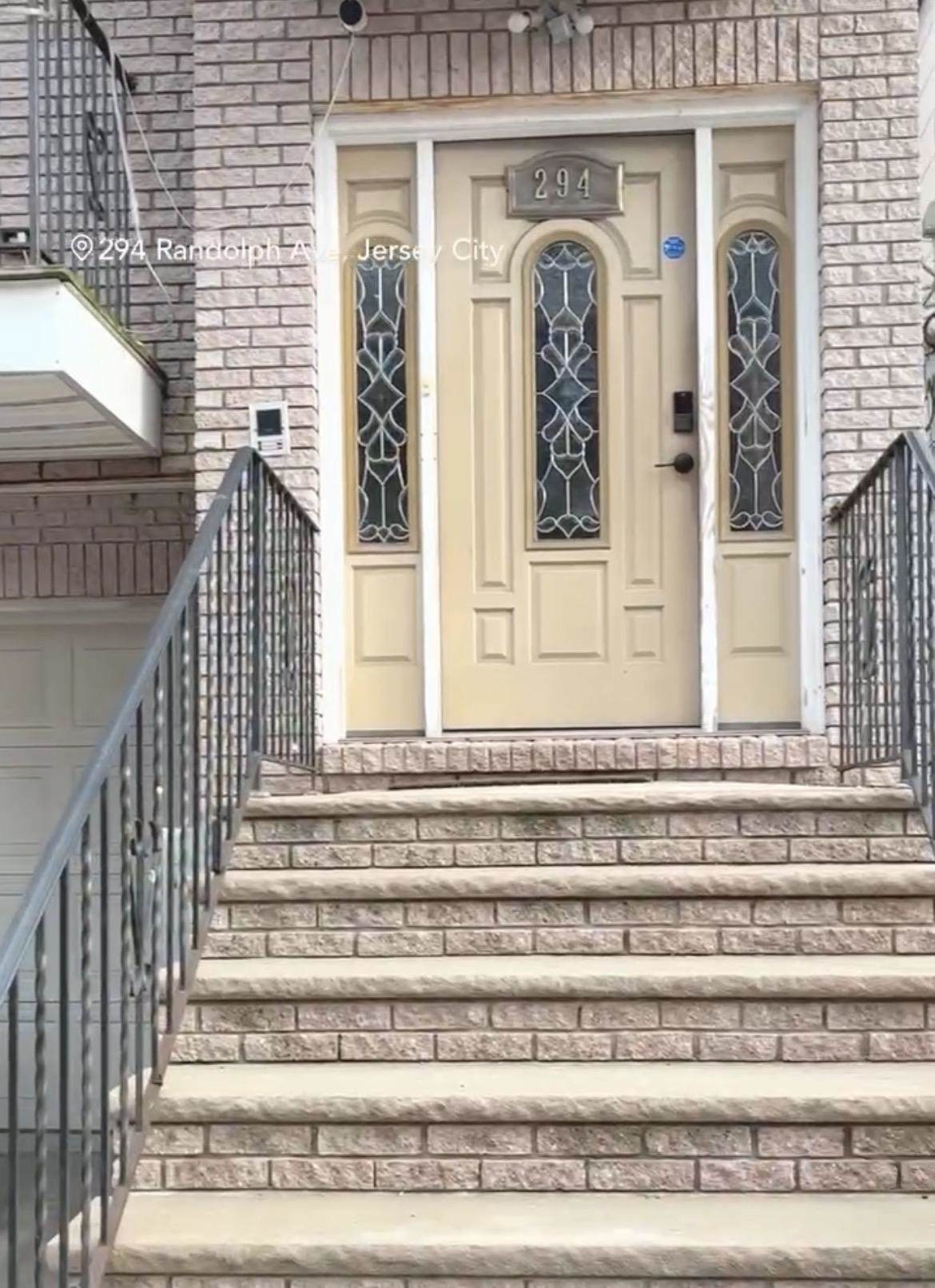 294 Randolph Ave - Photo 1