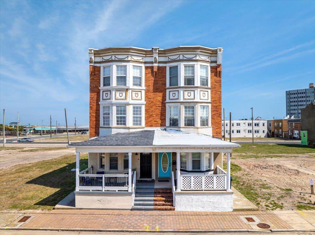 117 Seaside Ave - Photo 1