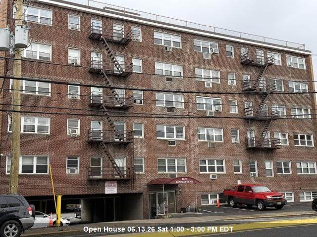 8829 Kennedy Blvd - Photo 1