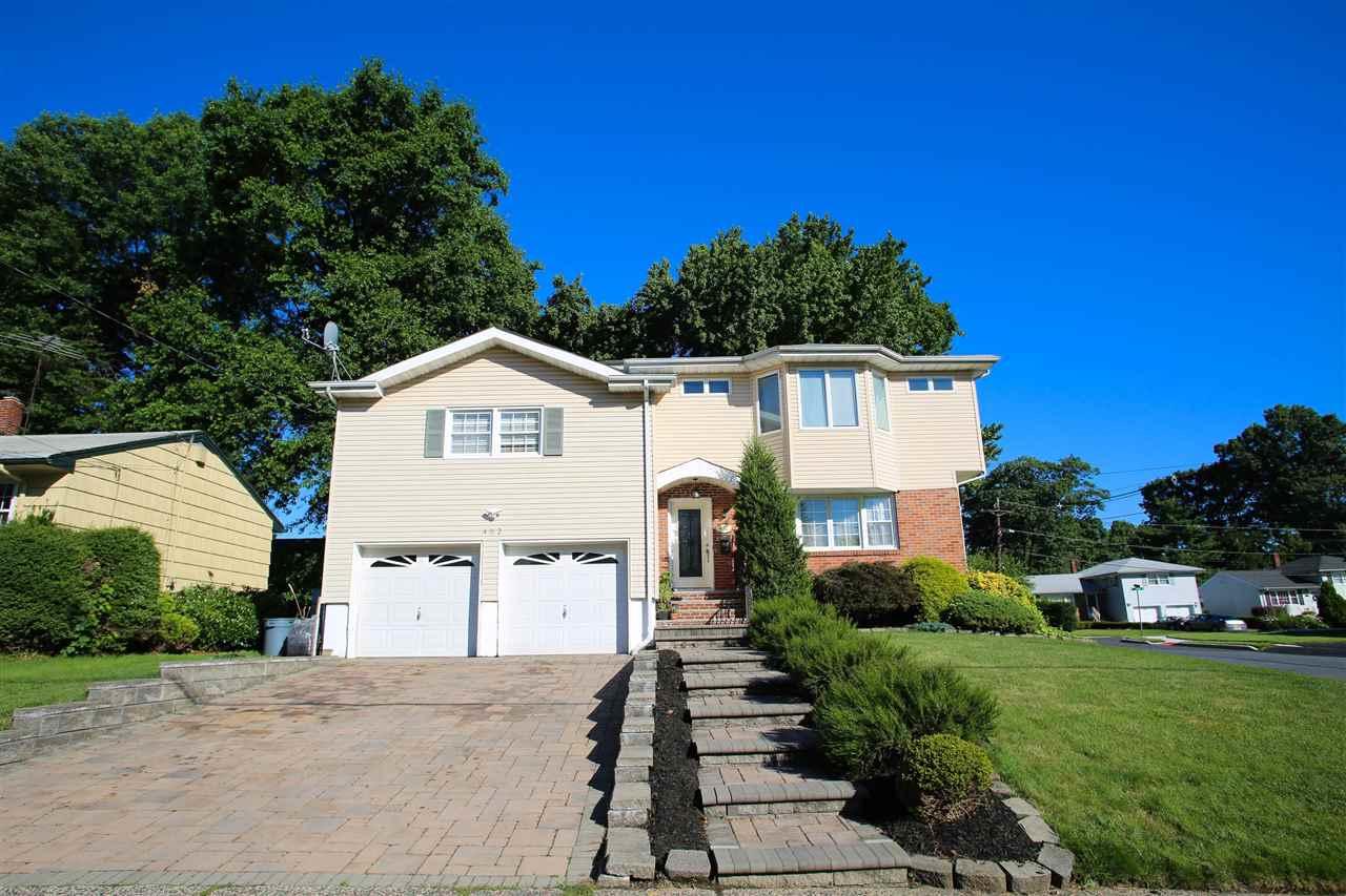 402 Foxwood Rd - Photo 1