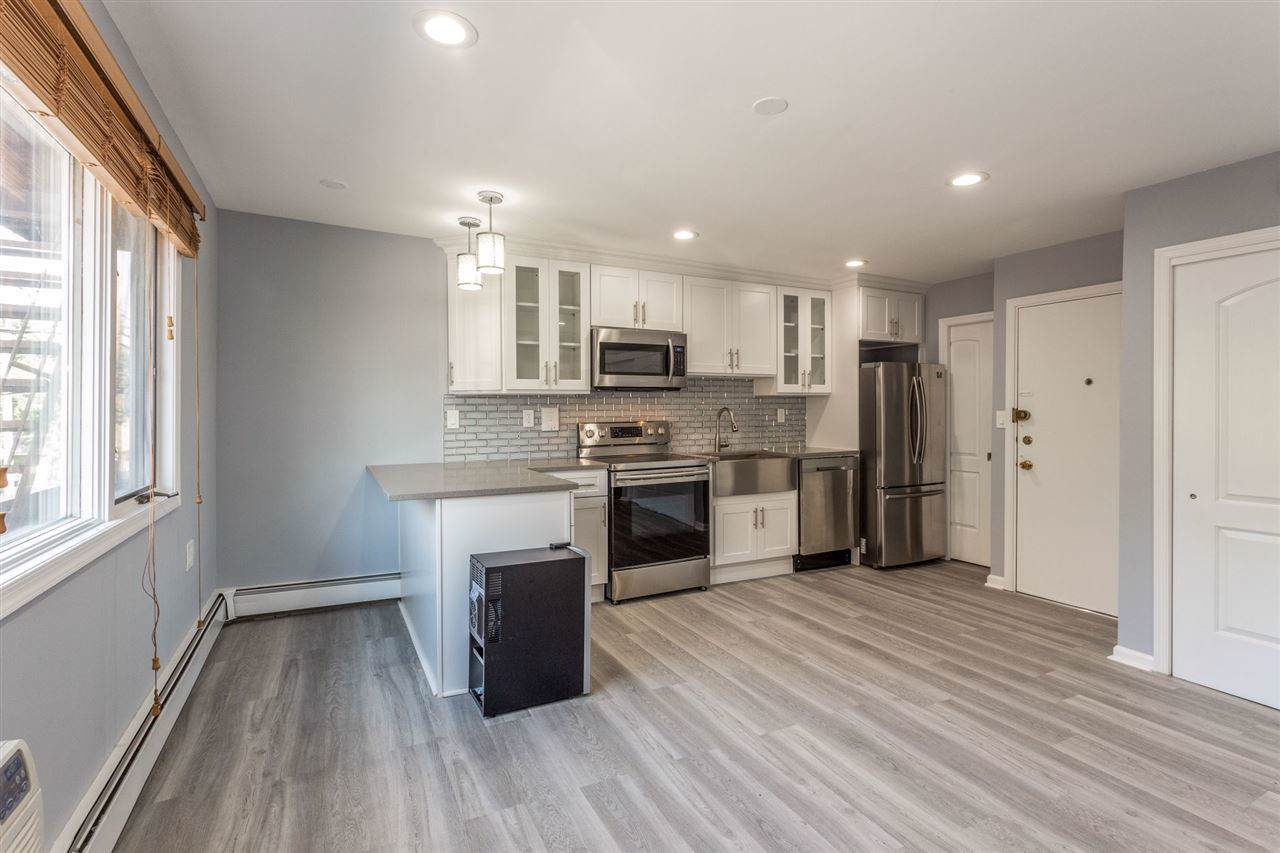 533 Madison St - Photo 1