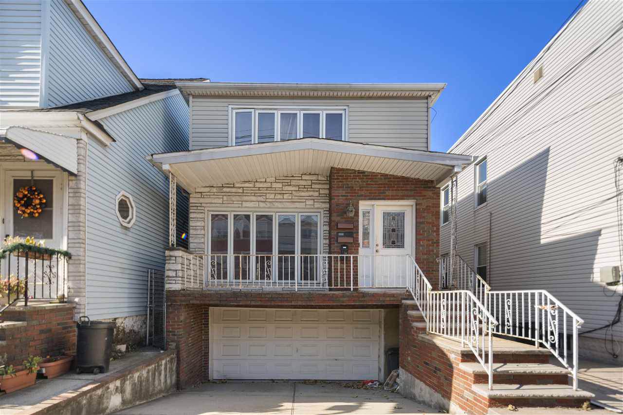 539 Liberty Ave - Photo 1