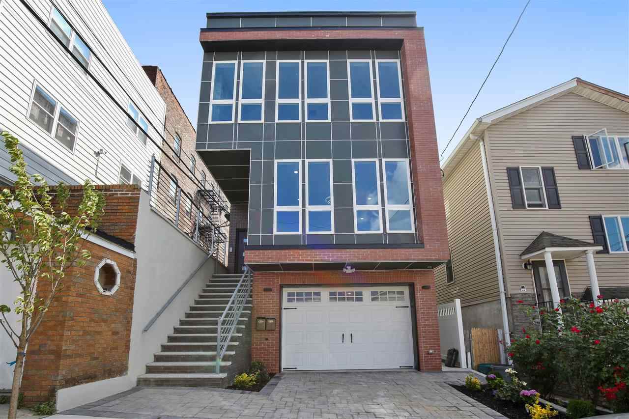 9 Floyd St - Photo 1