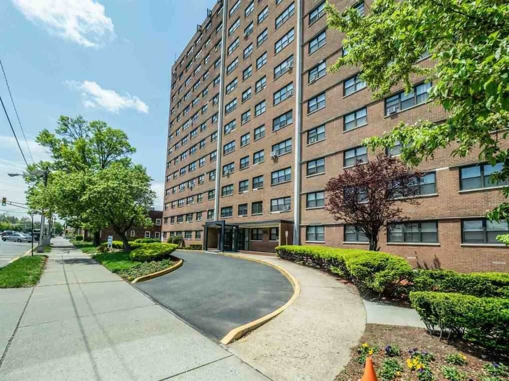 1225 John F Kennedy Blvd - Photo 1