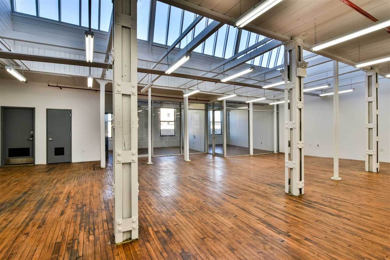 540 39TH ST - Photo 1