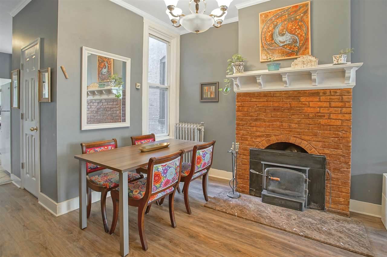 593 Gregory Ave - Photo 1
