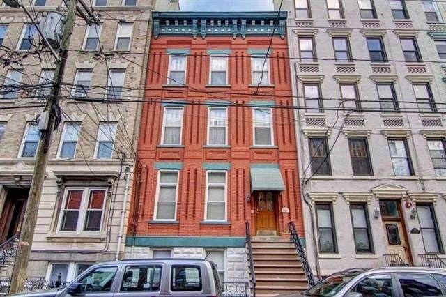 1017 Park Ave - Photo 1