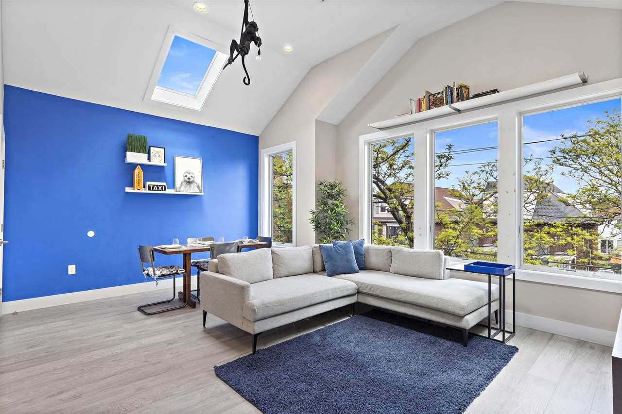 29 Sherman Ave - Photo 1