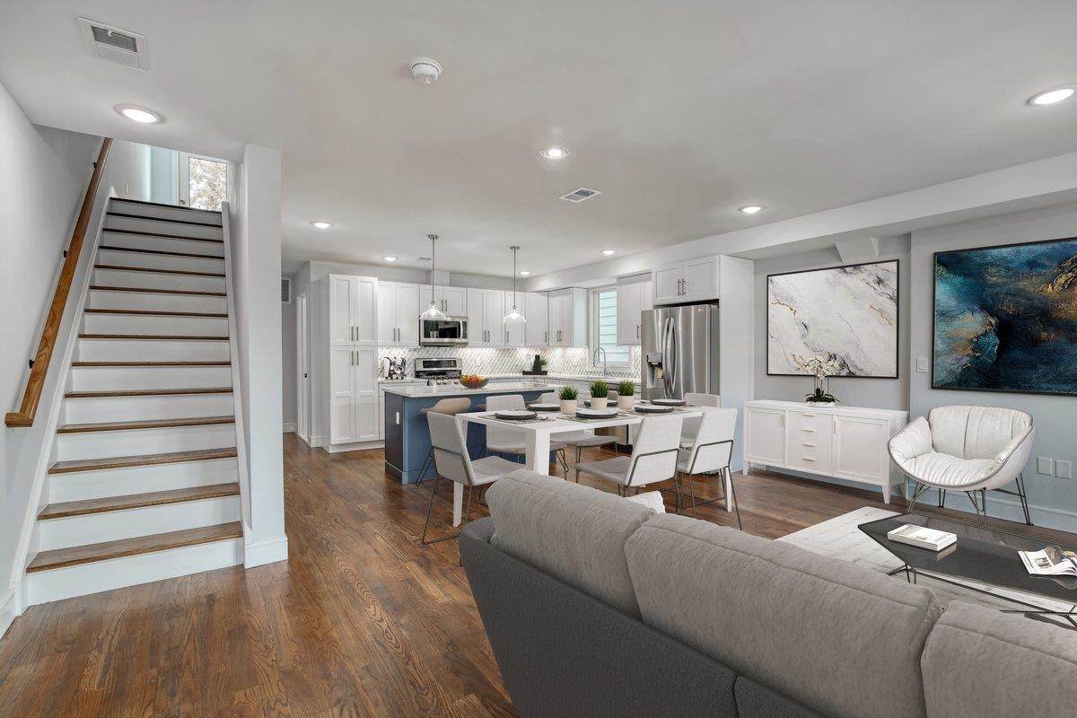 108 Oak St - Photo 1