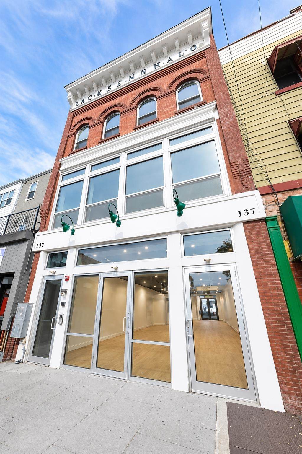 137 Monticello Ave - Photo 1