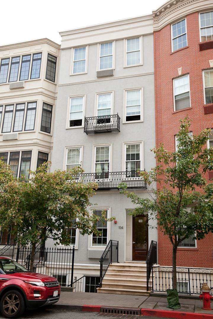 104 Tidewater St - Photo 1