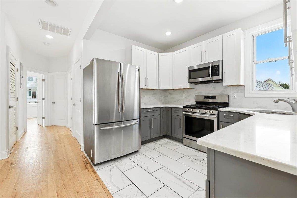 23 Randolph Ave - Photo 1