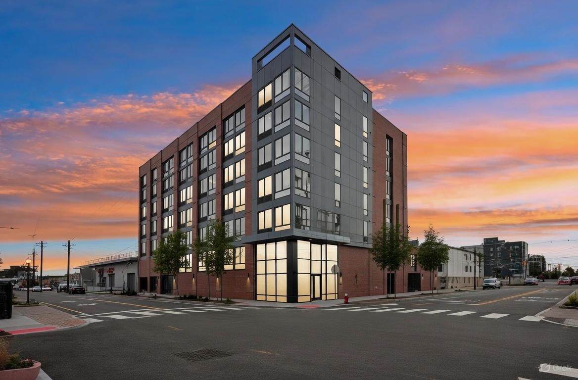 1 Mallory Ave - Photo 1