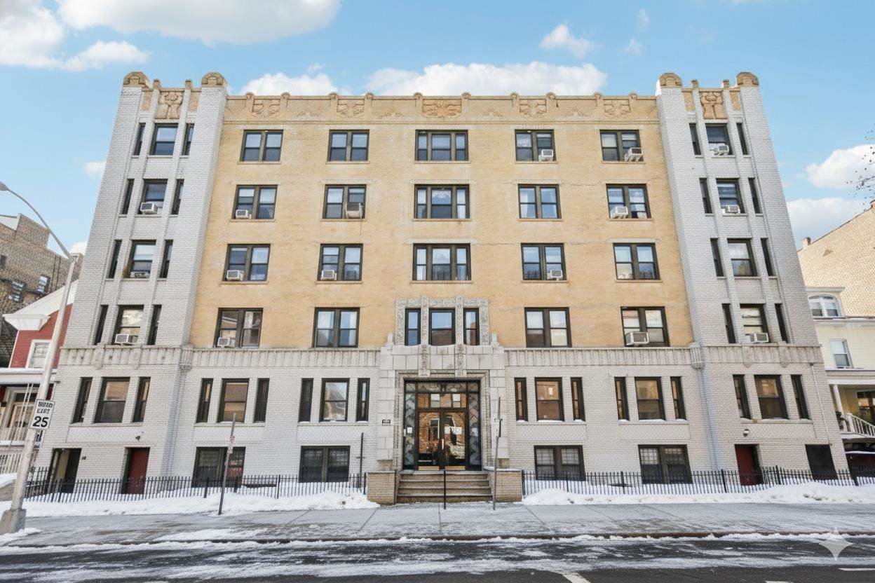 333 Fairmount Ave - Photo 1