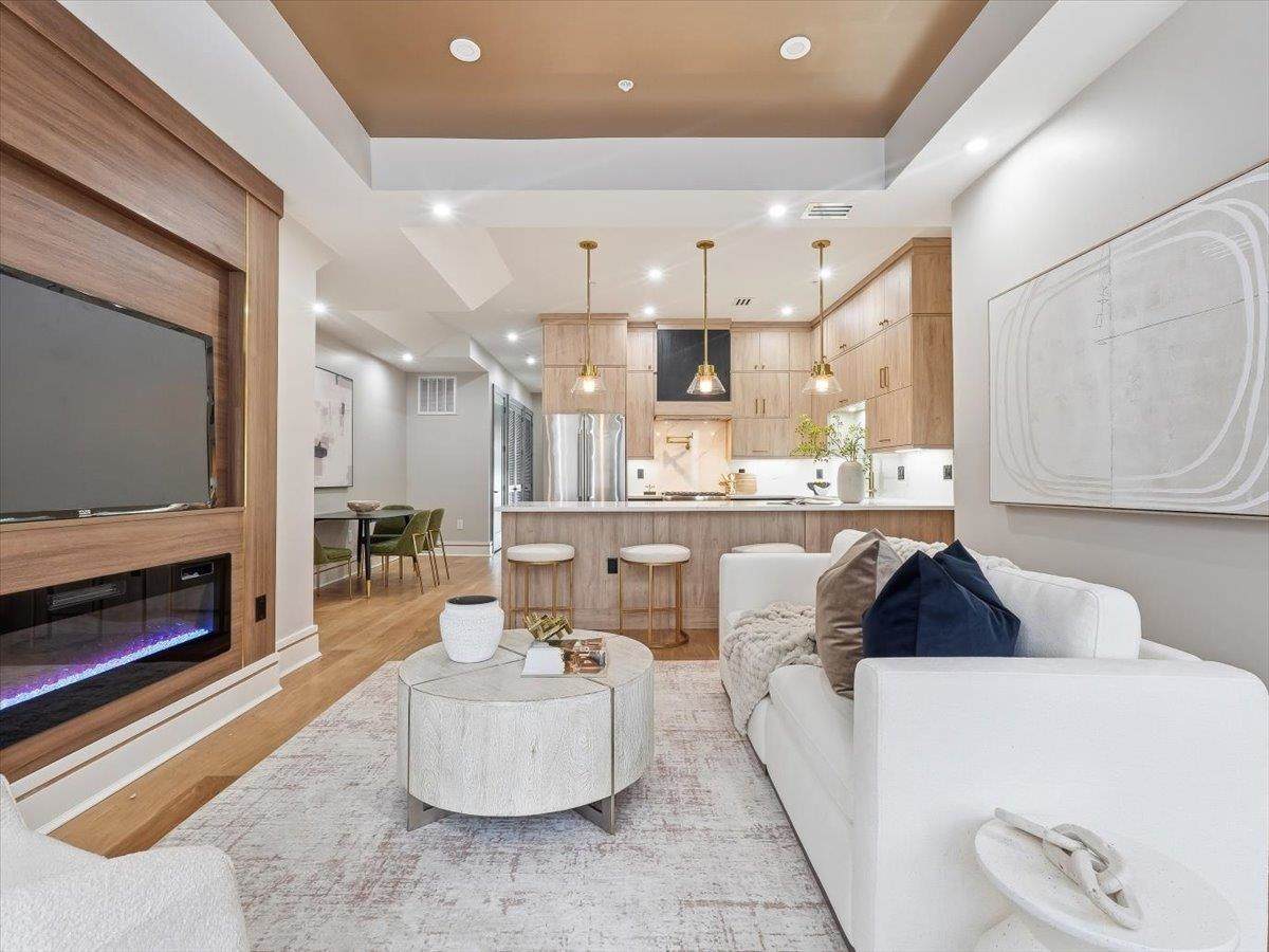 134 Hancock Ave - Photo 1