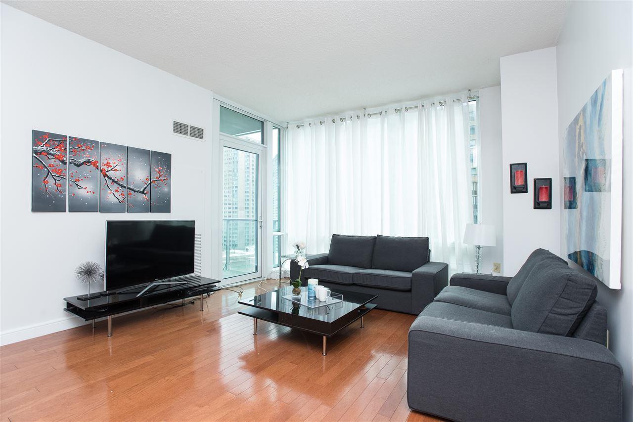 20 Newport Parkway - Photo 1