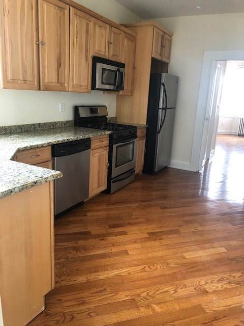 107 Bowers St - Photo 1