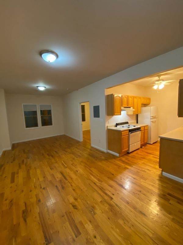 391 Broadway - Photo 1