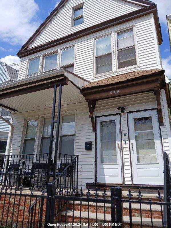 140 Van Nostrand Ave - Photo 1