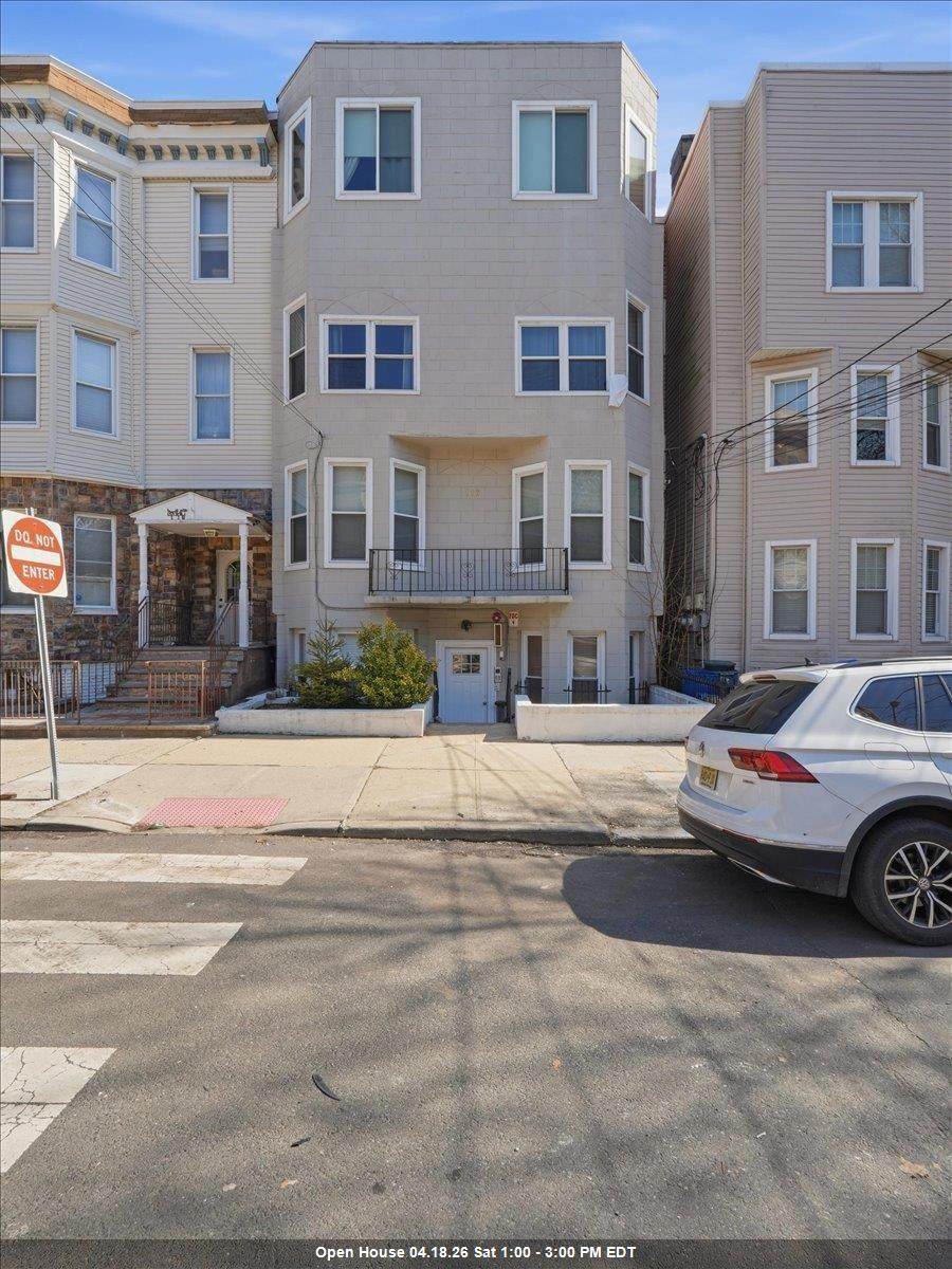 116 Ogden Ave - Photo 1
